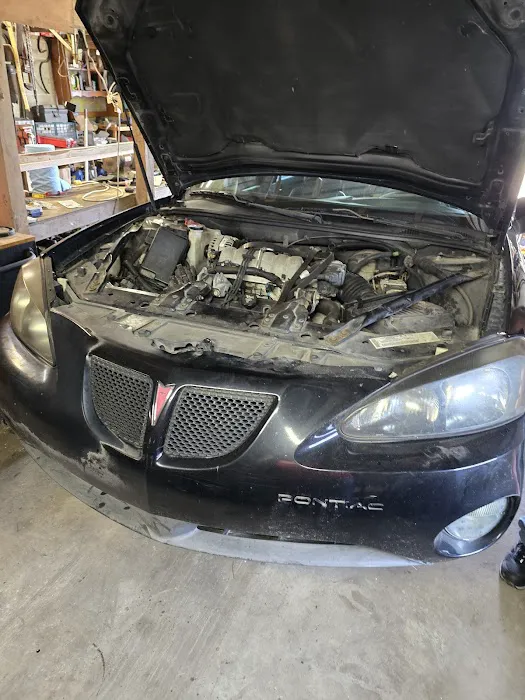 B&T Auto Farm & Fleet Repair 8