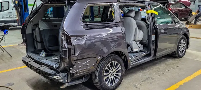 Labadie Auto Collision Center 9
