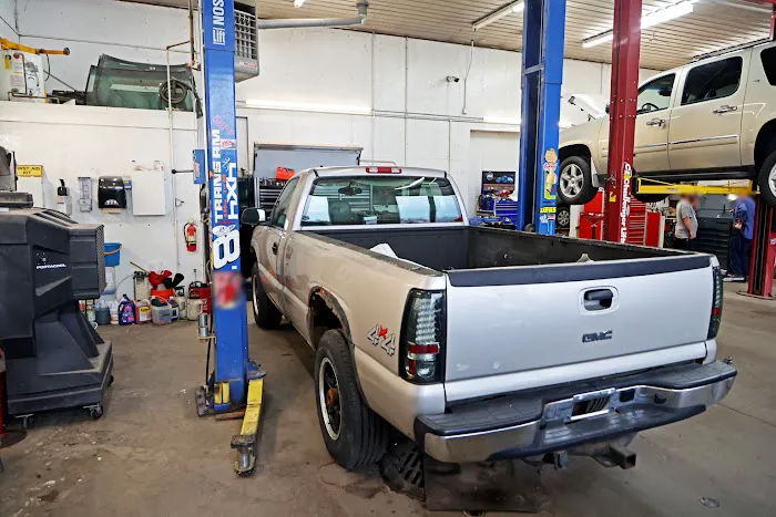 Unique Body Shop 0