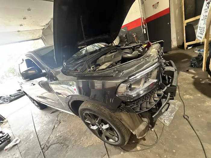 In-N-Out Tires and Auto 4