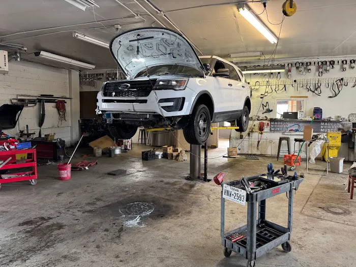 Cousins Car Care 9