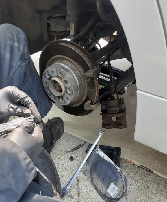 Dearborn Mobile Auto Mechanic 3
