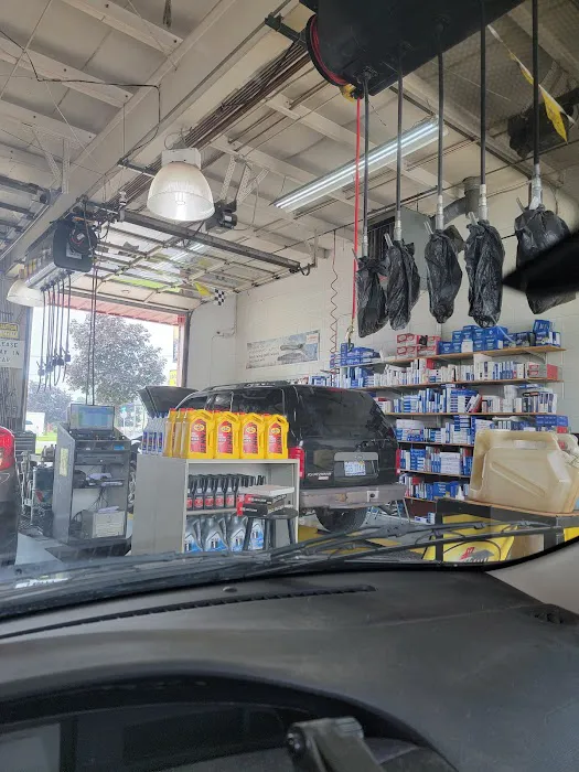 Friendly Quick Lube Oil Change 0
