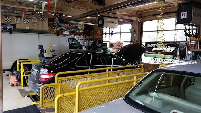 Castrol Quick Lube and Auto Repair 8
