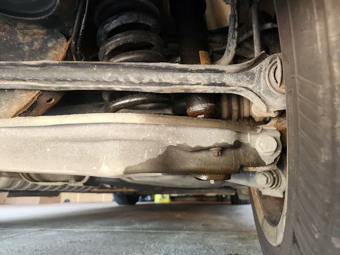 BMW of Rochester Hills Service Department 1