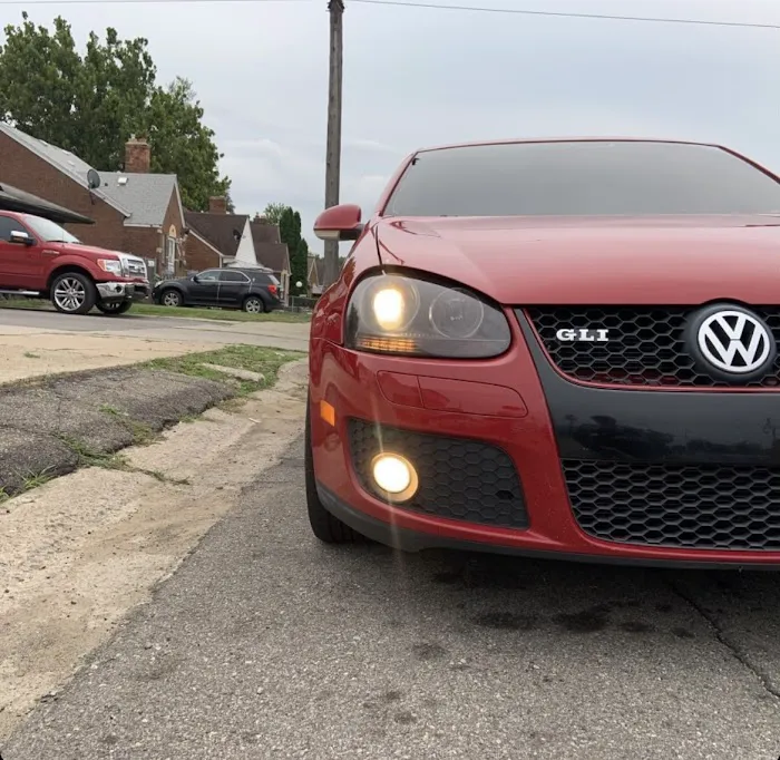 DJ's Customs Vinyl Wrap and Tints 8