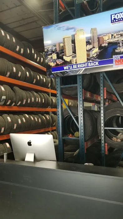 Detroit Tire 0