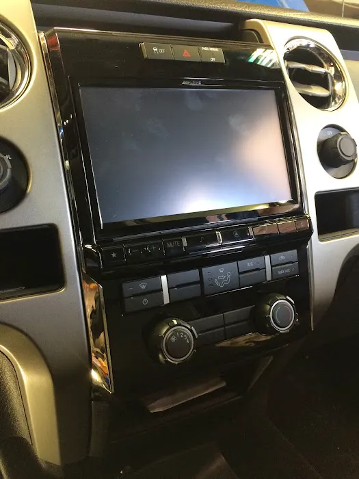 Car Tunes Stereo Center 9