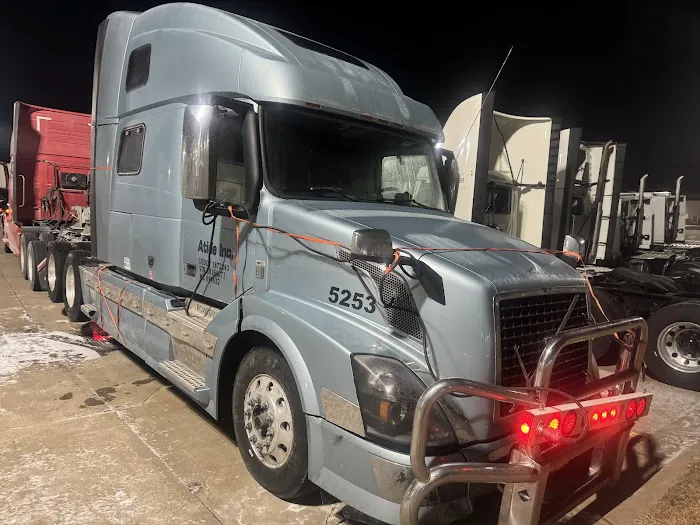 Unlimited Truck Repair LLC 1