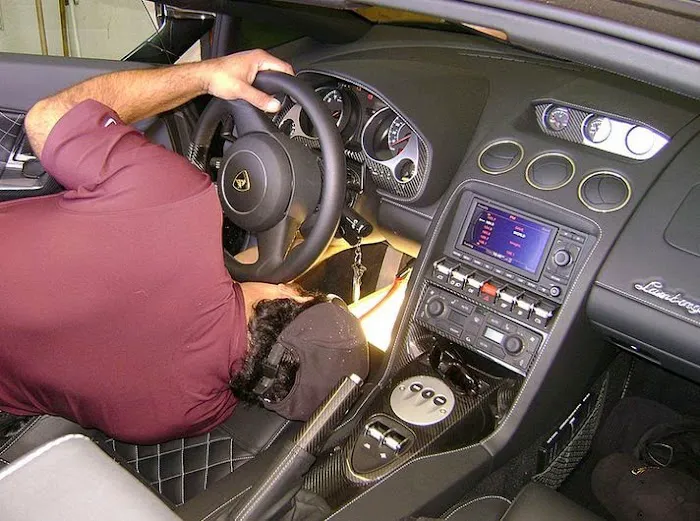 Monney Car Audio 5
