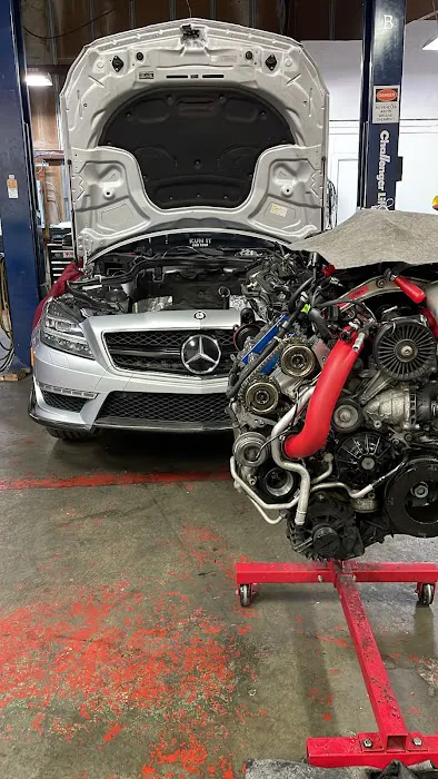 Benz Only Garage 0