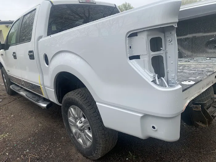 Parkway Auto Body Repair 0