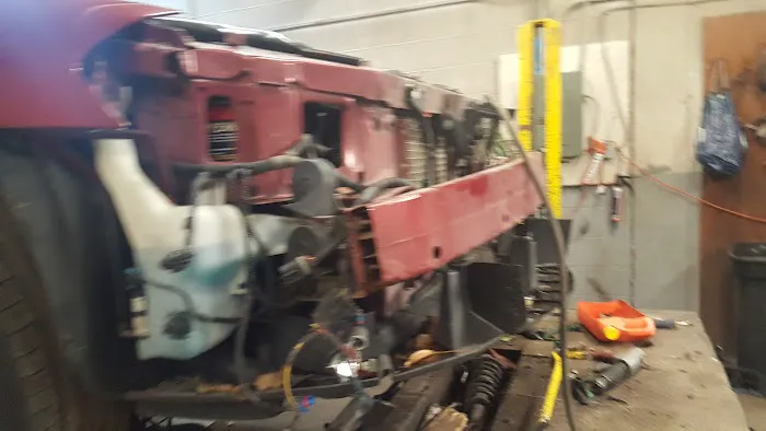Parkway Auto Body Repair 7