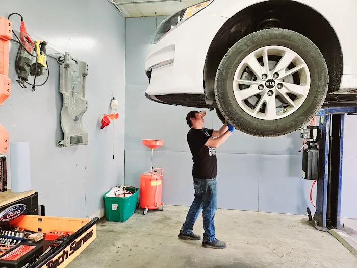 Auto Drop Garage 1