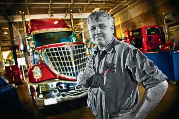 Commercial Truck & Mobile Repair 8