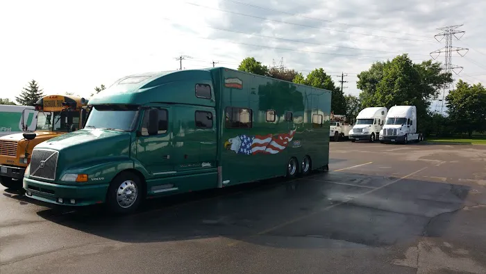 Commercial Truck & Mobile Repair 2