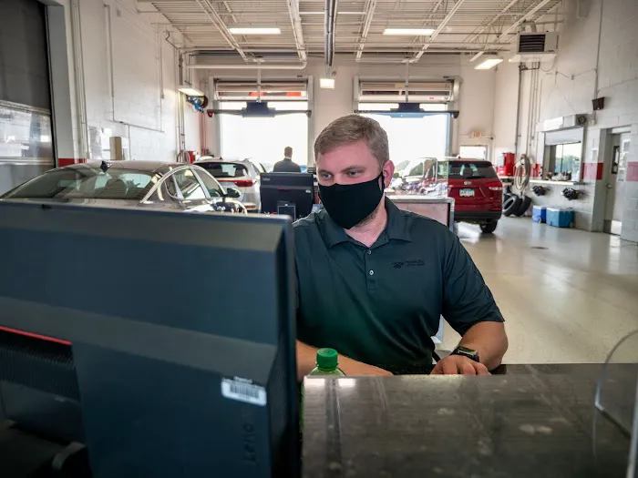 Luther Kia of Inver Grove Service Department 7