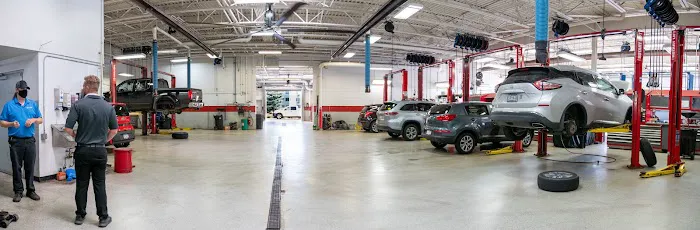 Luther Nissan of Inver Grove Service Department 6