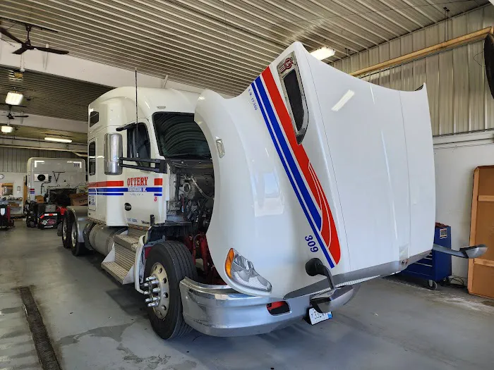 Lake Auto Glass & Service 1