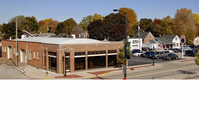 De Pere Auto Center 1