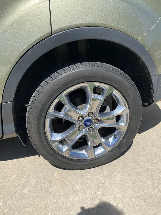 De Pere Auto Center 7