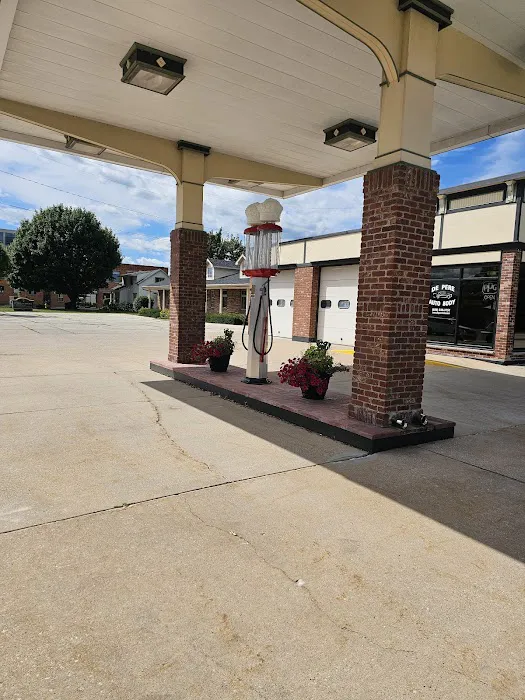 De Pere Auto Body 1
