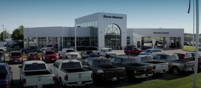 Service Department at Stew Hansen Dodge 9