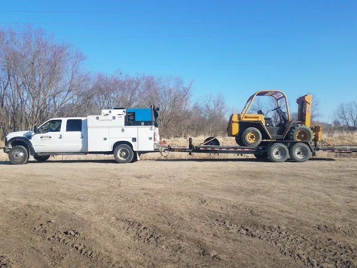 Absolute Repair by Merx Truck & Trailer 4