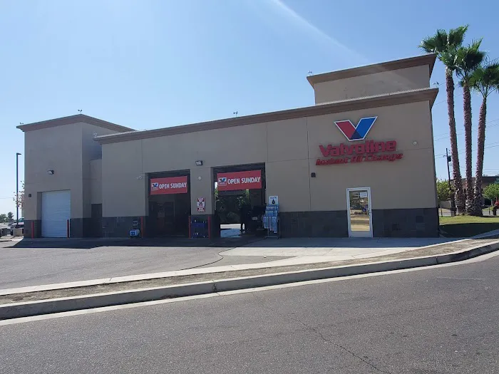 Valvoline Instant Oil Change 6