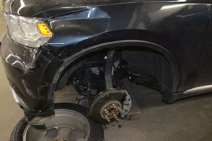Greg & Bill's Auto Collision and Diagnostic Car Care 9