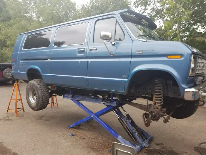Stu's Auto Repair 2