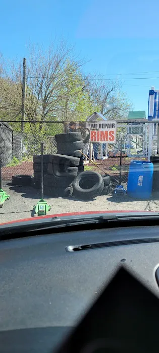 Lopez Used Tires & flat fix 6
