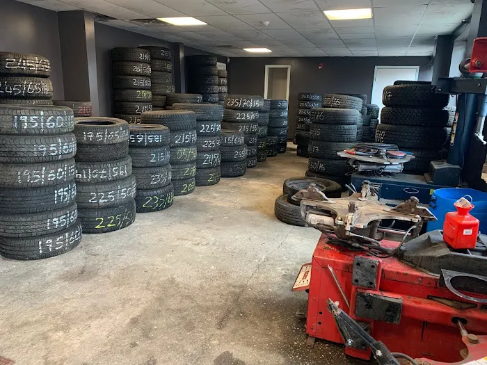 Lopez Used Tires & flat fix 8