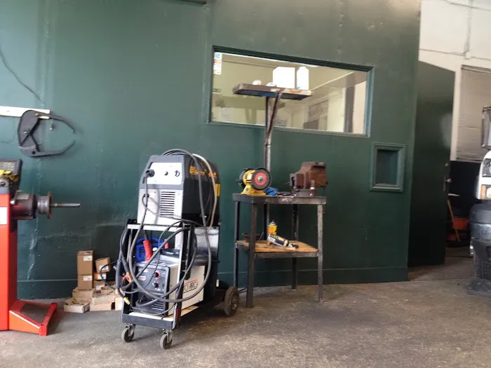 Chief Auto Repair 7