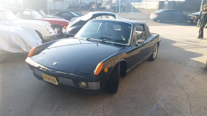 Rennwerke Porsche Technicians 3