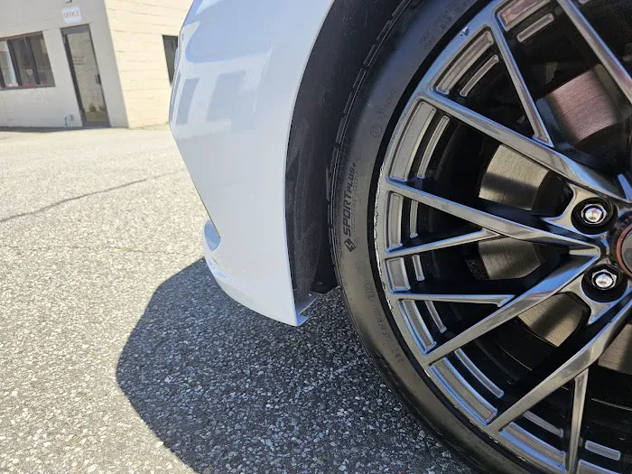 M & F Auto Body Inc 7