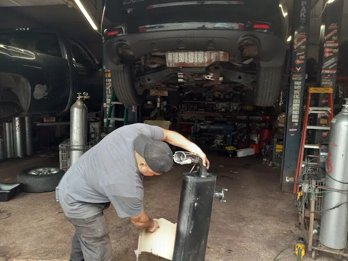 American Muffler & Brake Shop 3