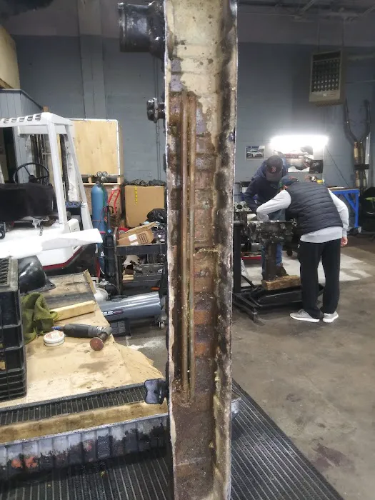 Radiator and A/C Repair Shop 9