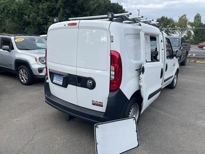 Apex Autoglass Solutions 4