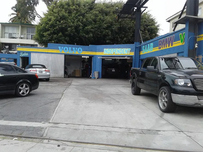 Santa Monica Volvo-Saab Services 0