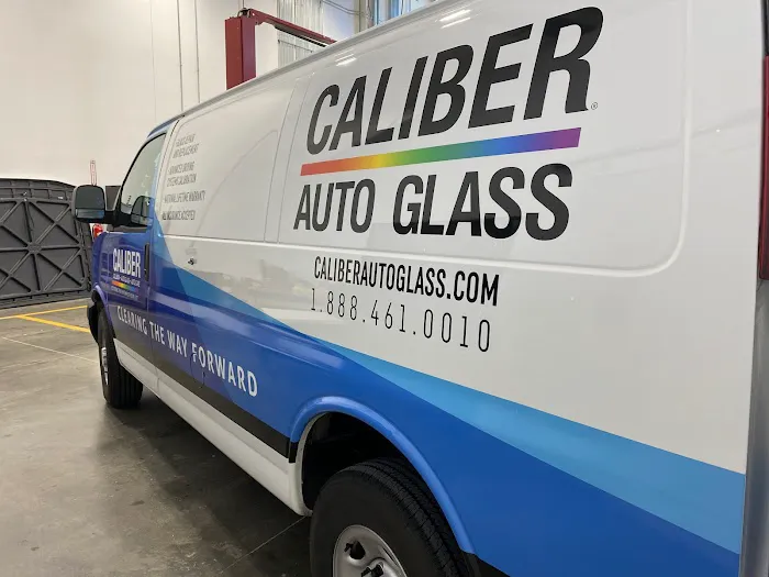 Caliber Auto Glass 1
