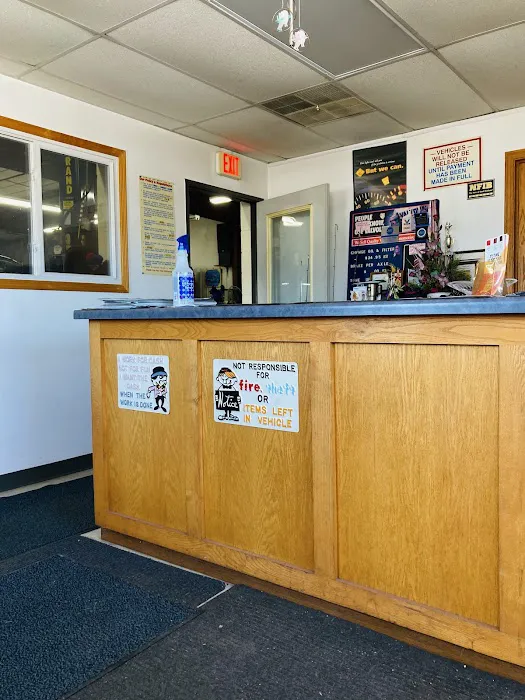Charlie's Auto Service 0