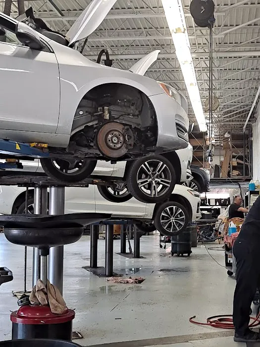 Patrick Volvo Cars Service 0