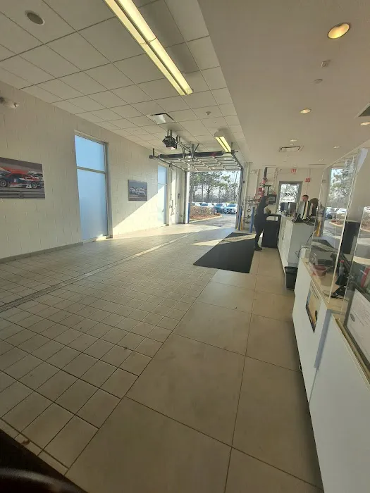 Patrick Volvo Cars Service 6