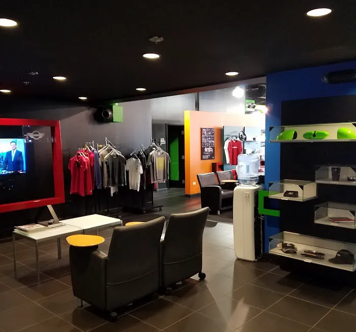 MINI Service Center 9