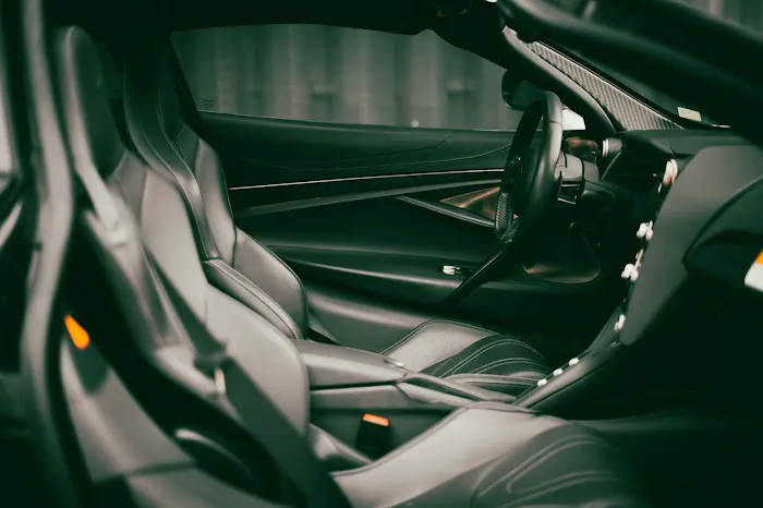 Cannonball Garage - McLaren Service & Performance Center Chicago 1