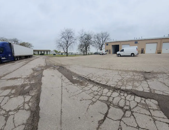 Felipe semitruck & auto glass inc 6