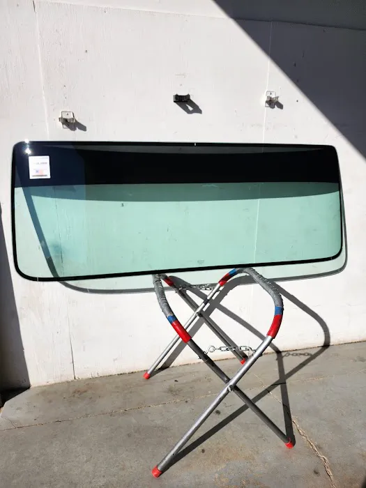 Felipe semitruck & auto glass inc 7