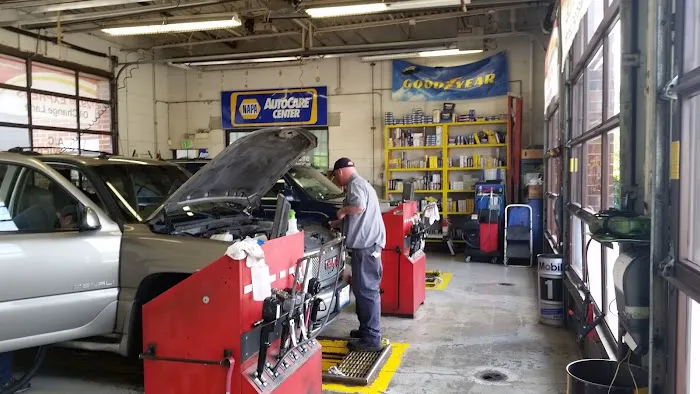 Strickland Brothers 10 Minute Oil Change 3