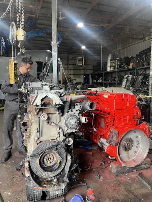 InnAuto Truck & Trailer Repair Shop 4